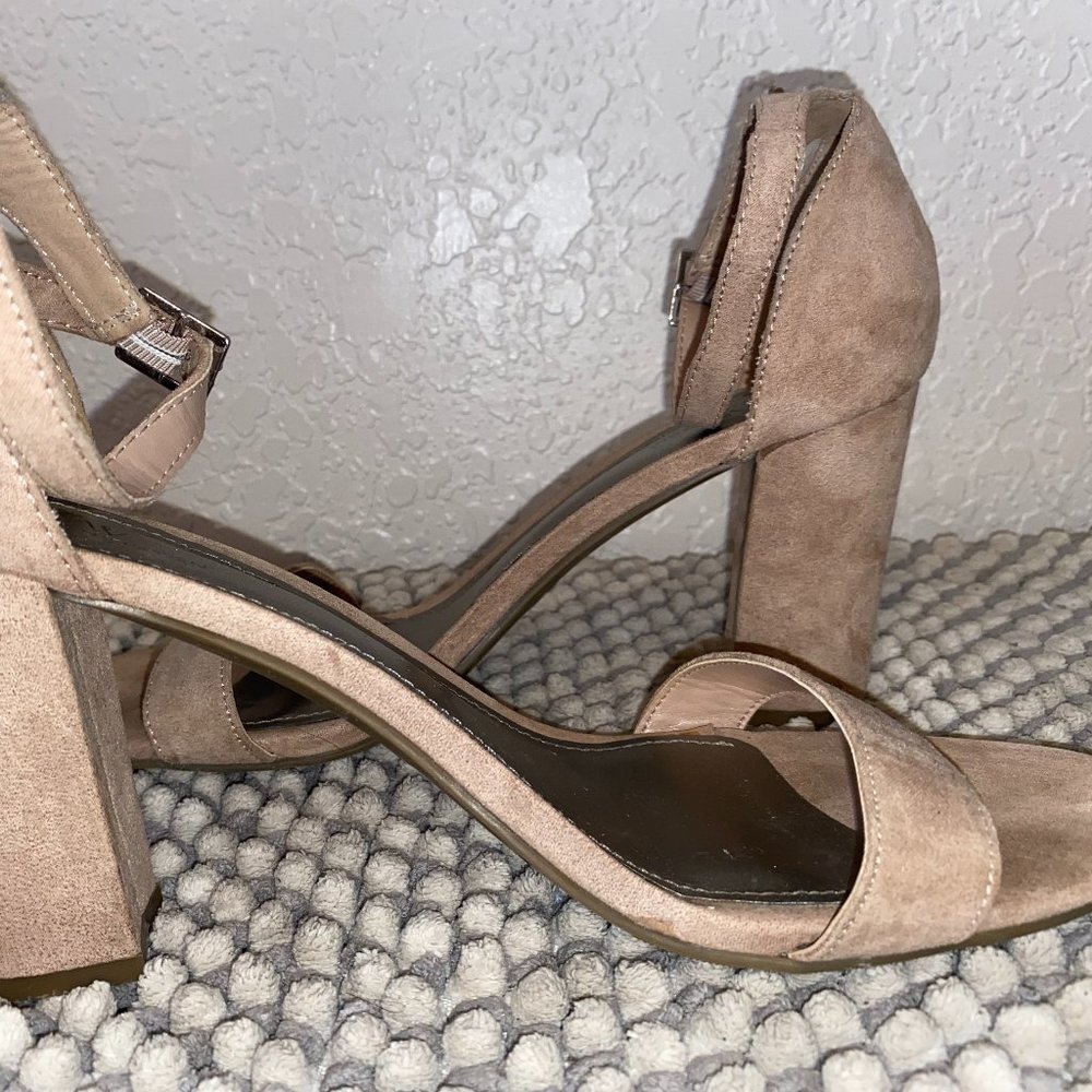 Worthington Suede Tan Heels U.S. Woman Size 9.5